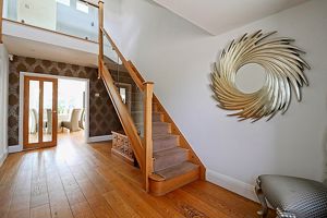 Photo 17- click for photo gallery